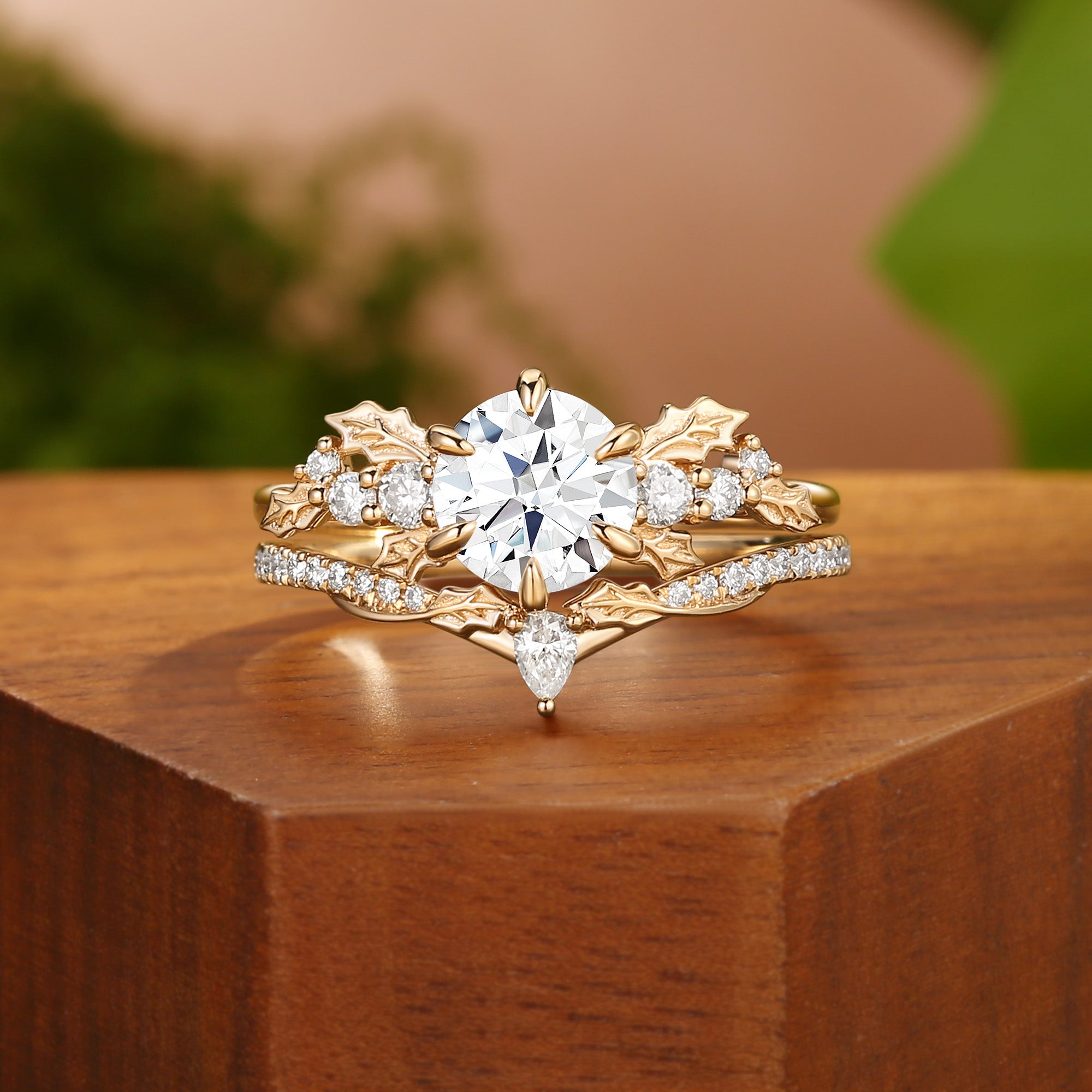 Victoria -  Round Cut Moissanite Holly Leaf Yellow Gold Bridal Set 2pcs