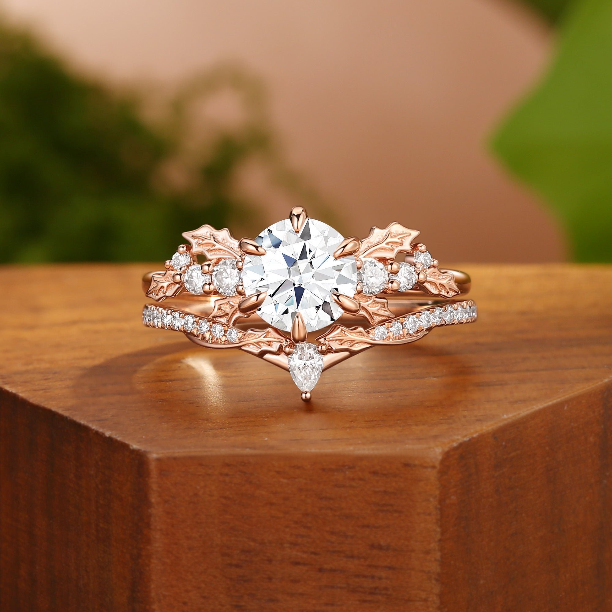 Victoria -  Round Cut Moissanite Holly Leaf Yellow Gold Bridal Set 2pcs