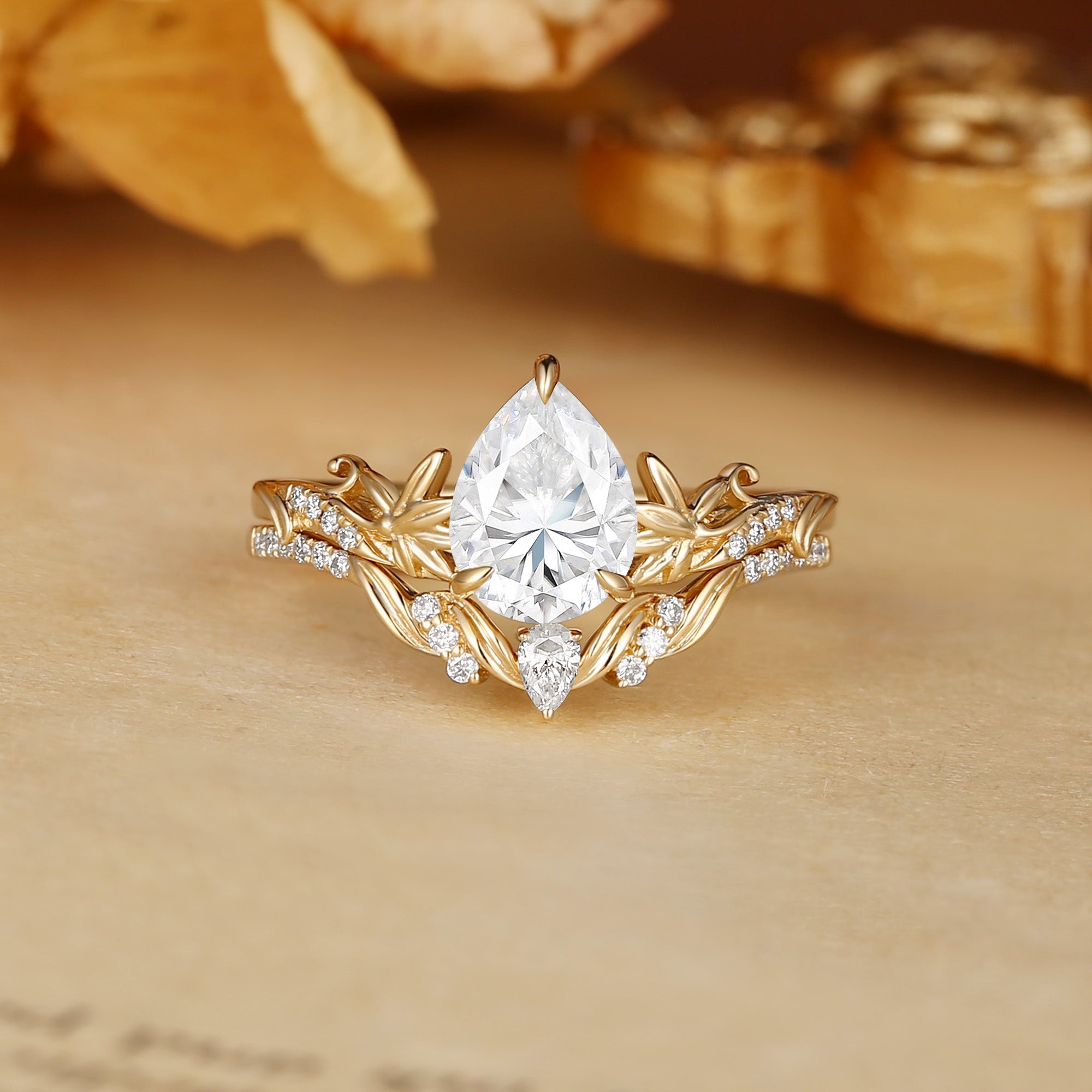 Clarissa - Pear Cut Moissanite Meadow Blossom Bridal Set 2pcs