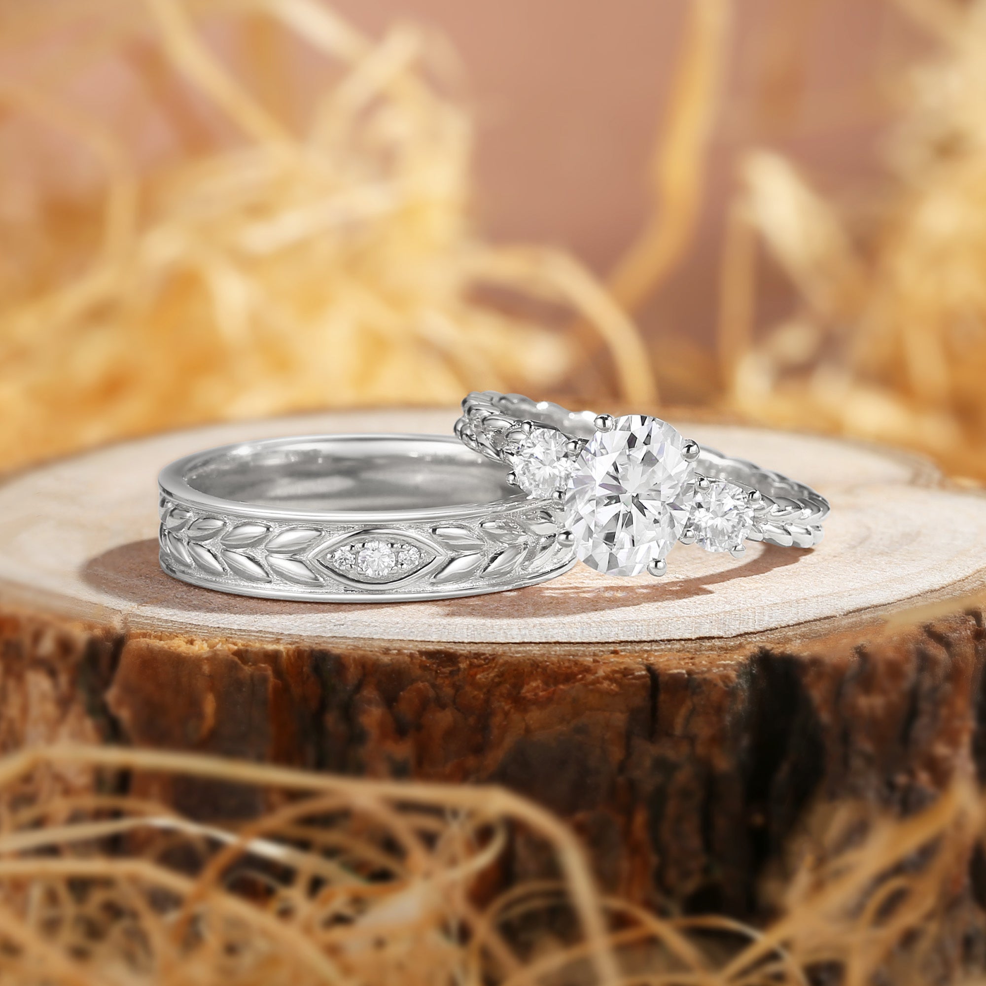 Cassandre - Oval Cut Moissanite & Leaf Moissanite Couple Ring