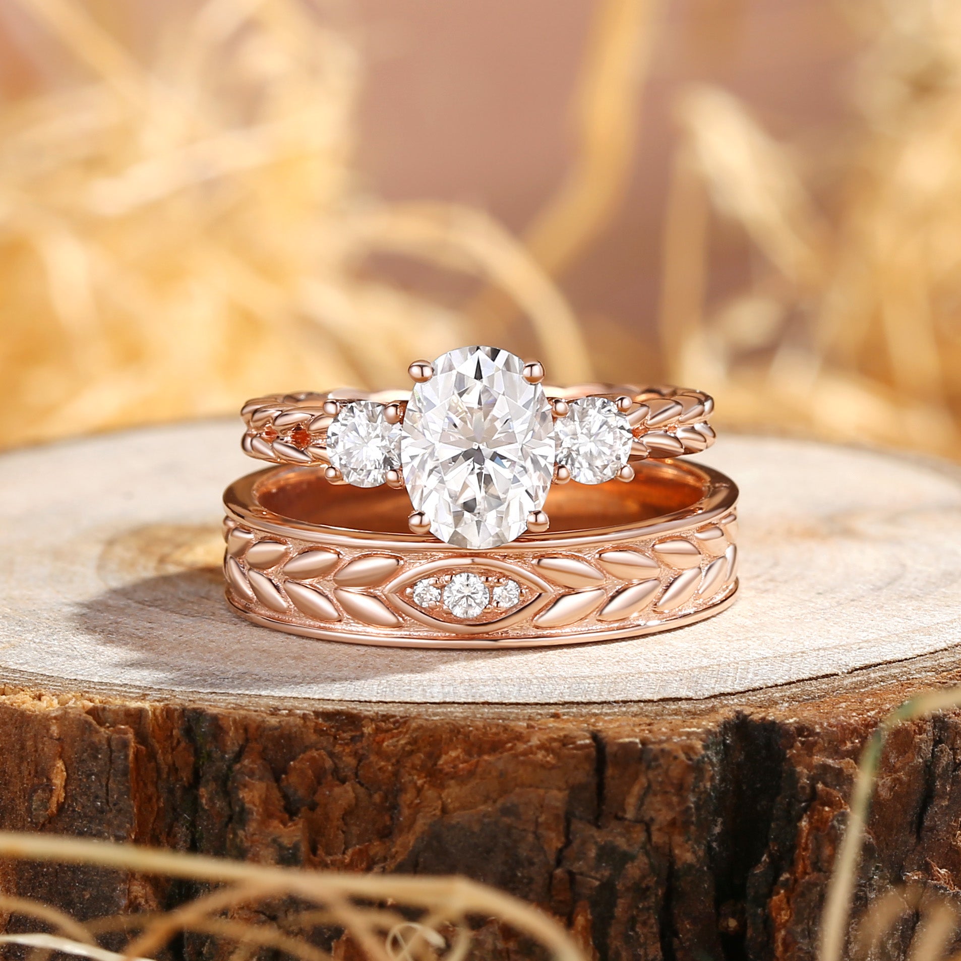 Cassandre - Oval Cut Moissanite & Leaf Moissanite Couple Ring