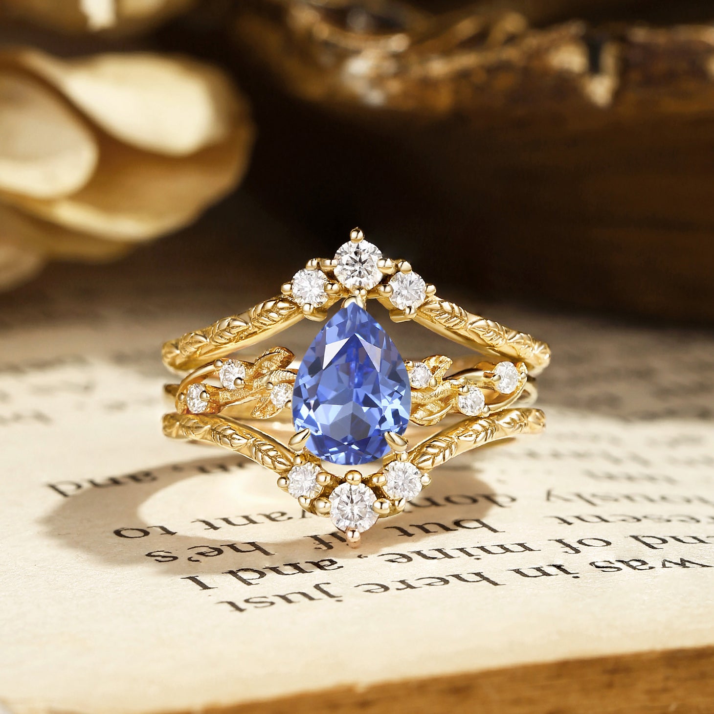 Harmonie - Pear Cut Lab Cornflower Blue Sapphire Leafy Filigree Bridal Set 2pcs