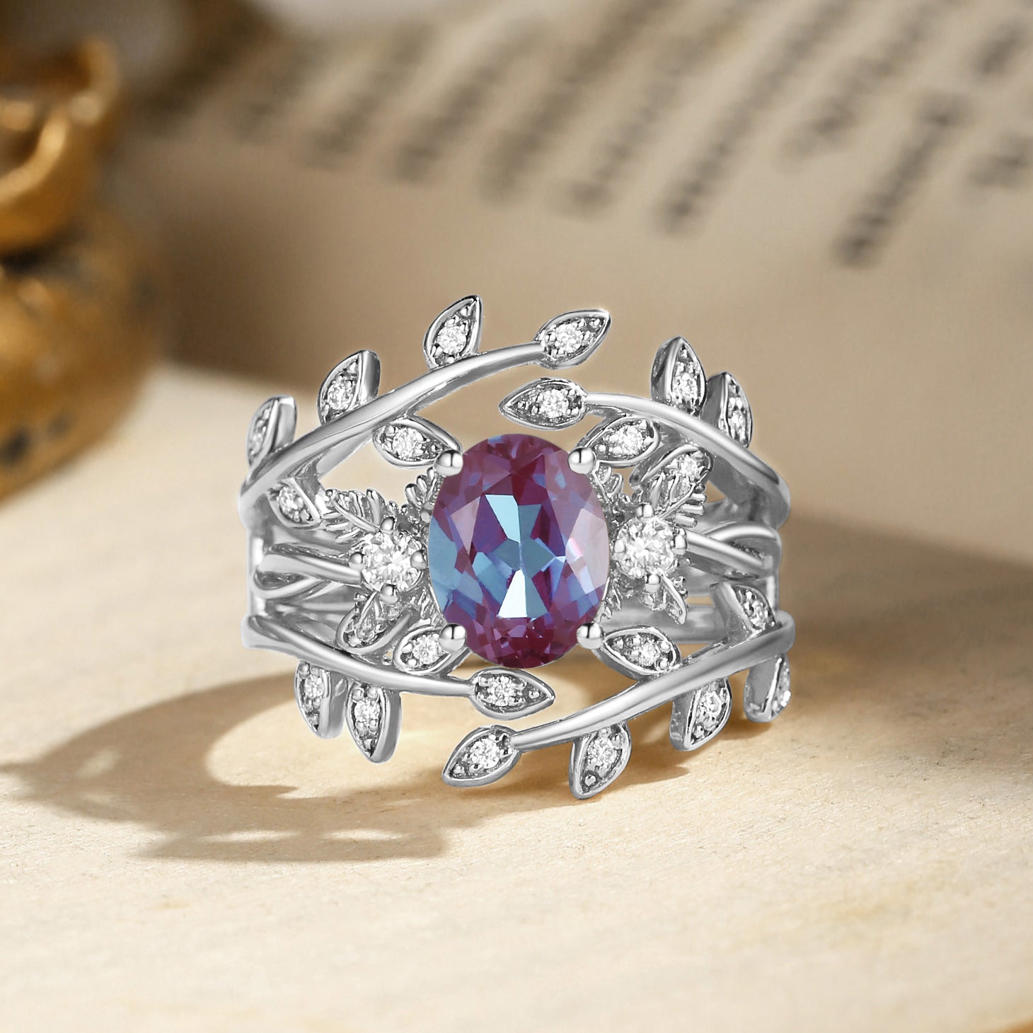 Léonie - Oval Cut Alexandrite Leafy Enhancer Ring Set 2pcs