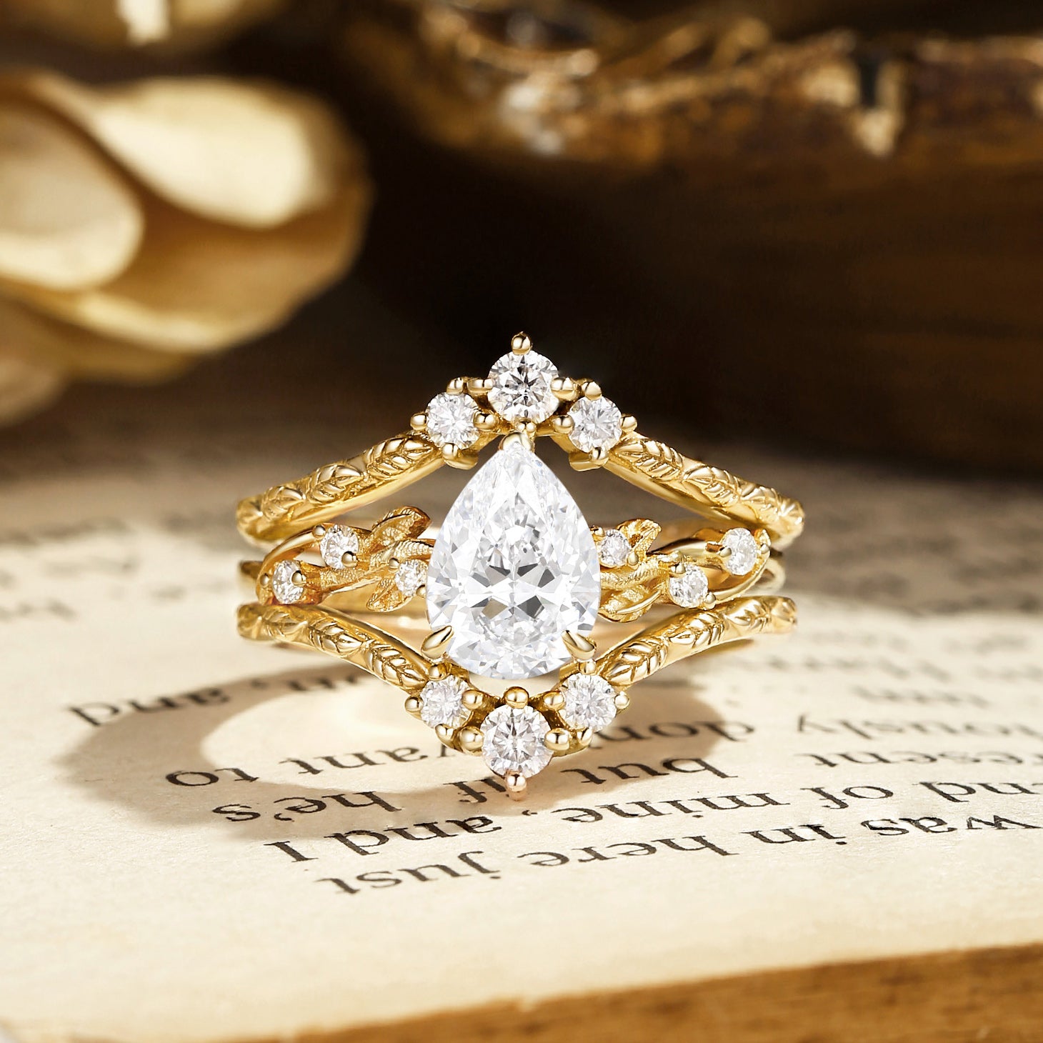 Harmonie - 1.0CT Pear Cut Lab Grown Diamond Leafy Filigree Bridal Set 2pcs