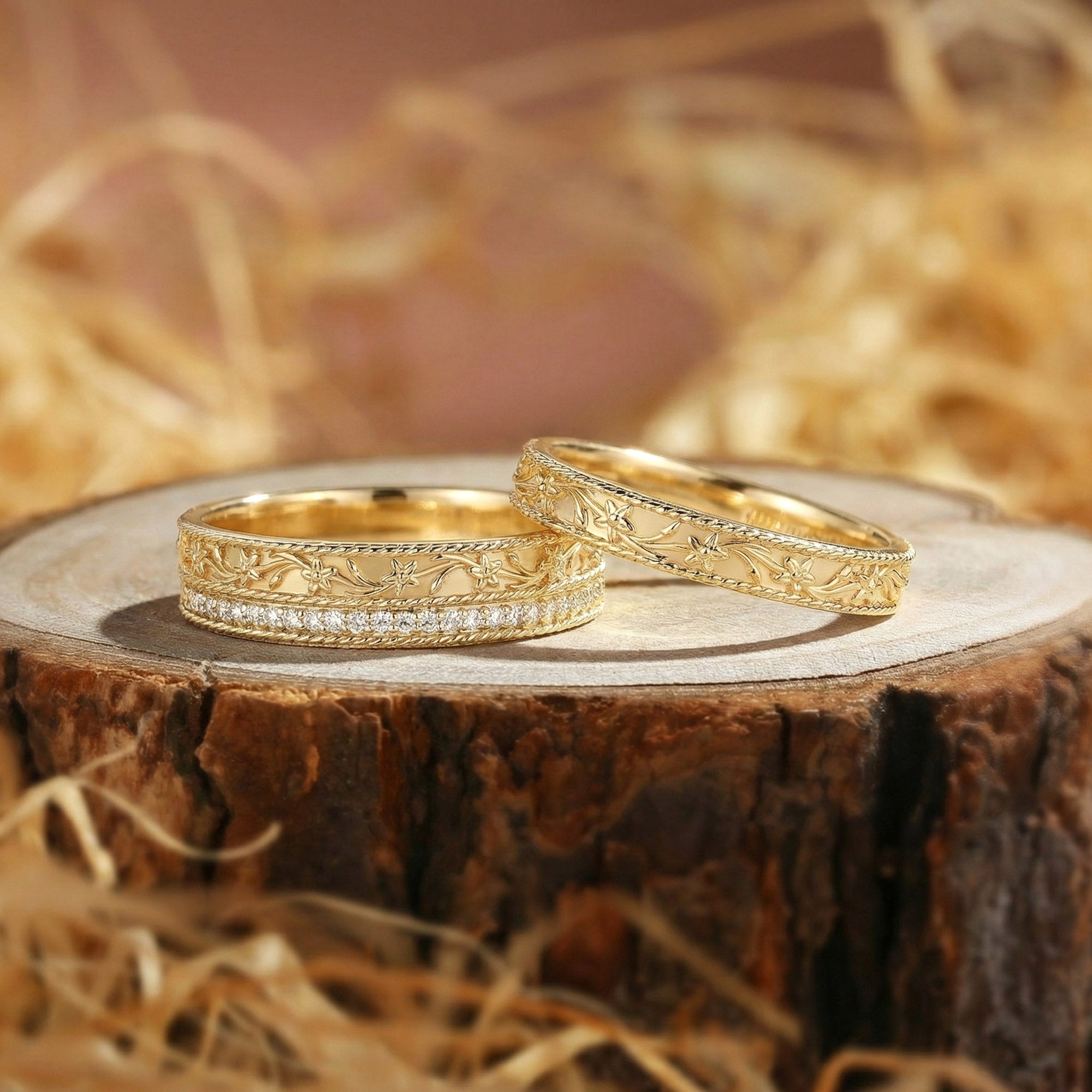 Couple Ring - Vintage Floral Vine Engraved Diamond Wedding Band Set
