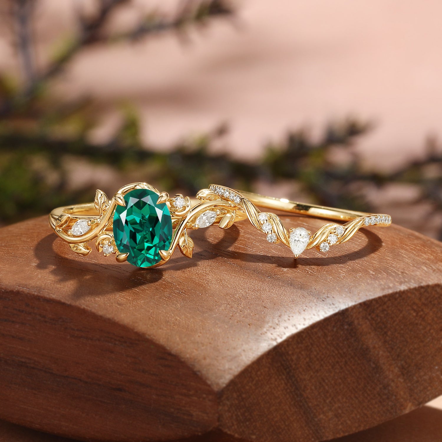 Oval Cut Lab Emerald Nature Inspired Leafy Band Bridal Set 2pcs - Désirée
