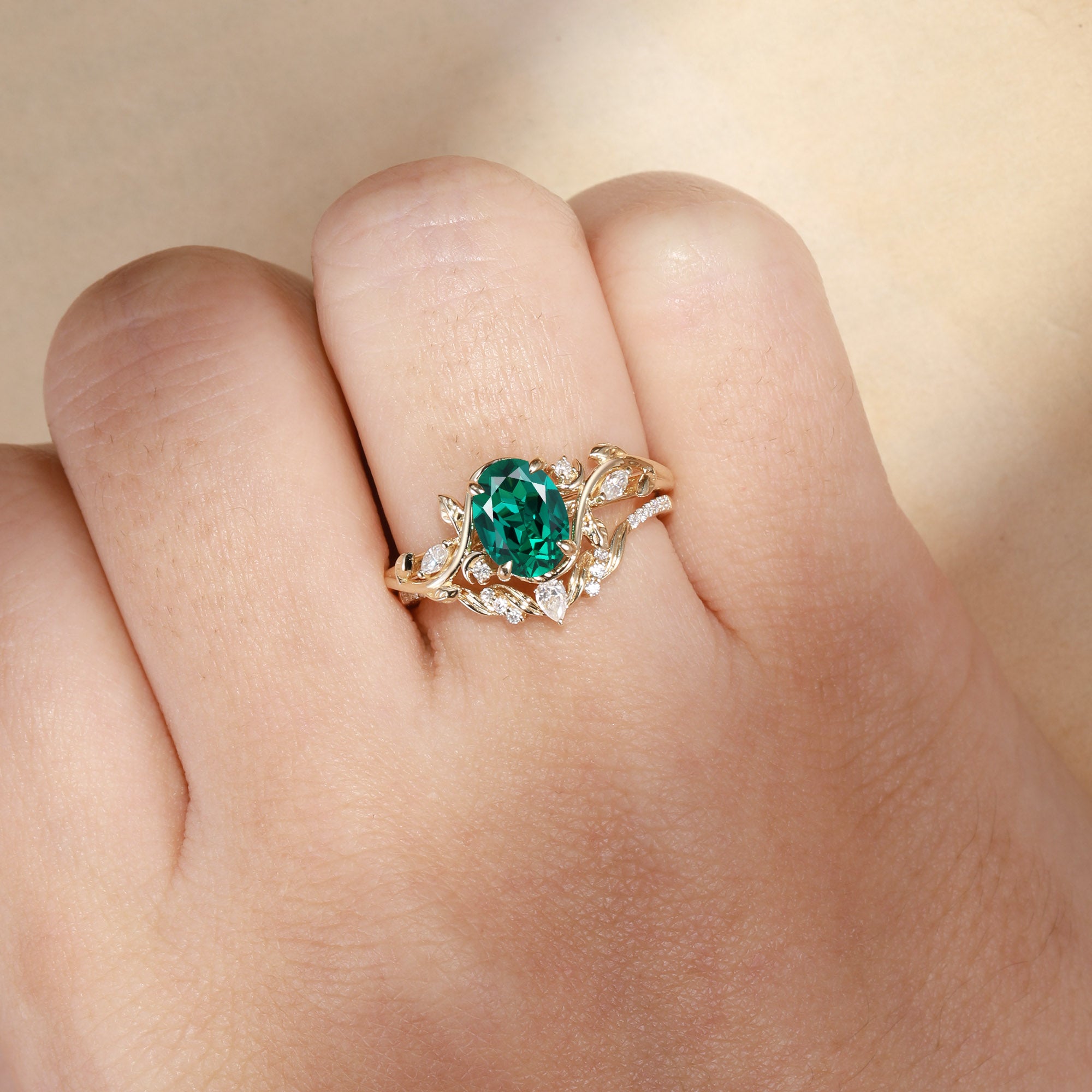 Oval Cut Lab Emerald Nature Inspired Leafy Band Bridal Set 2pcs - Désirée