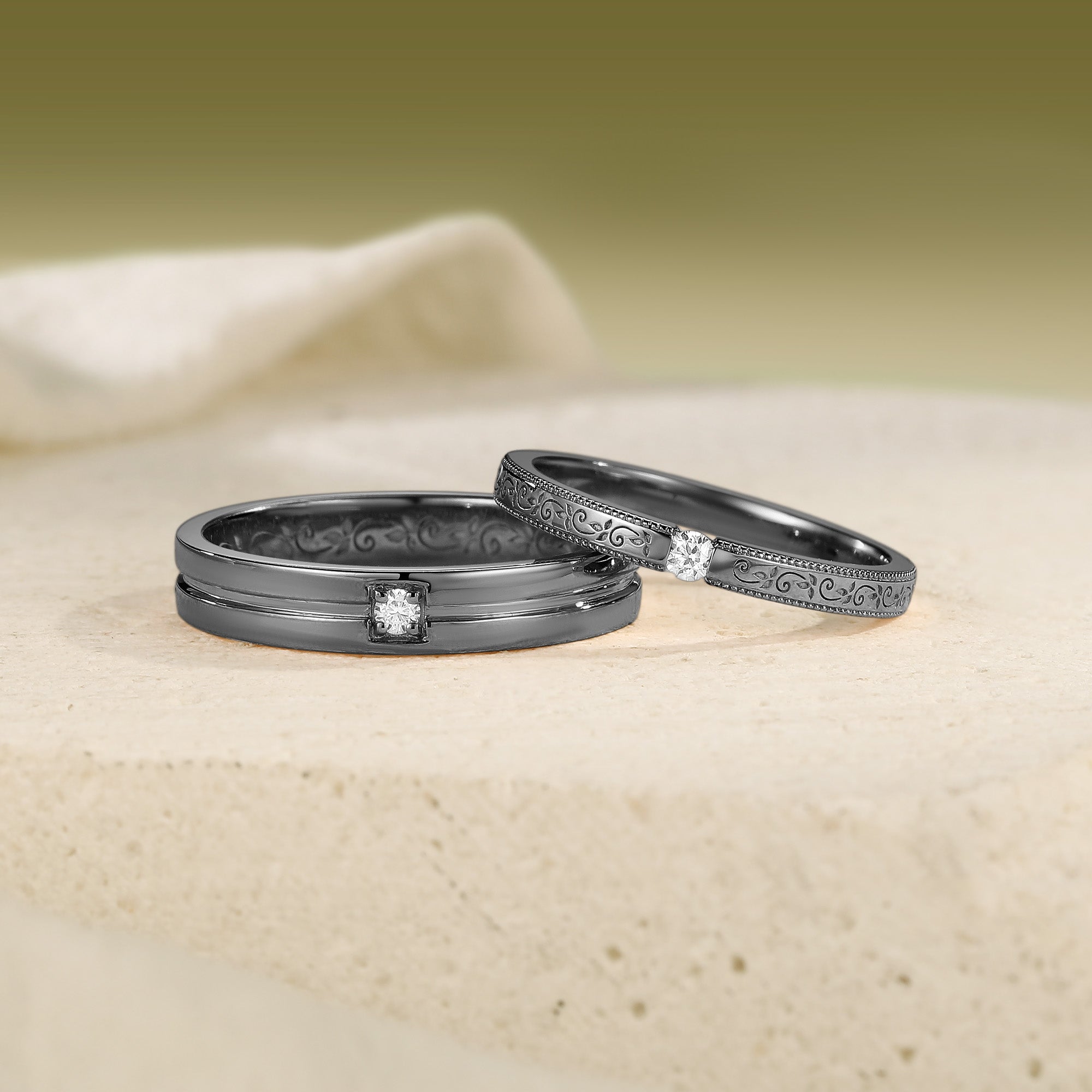 Vintage Scroll Engraved Moissanite Couple Wedding Band Set