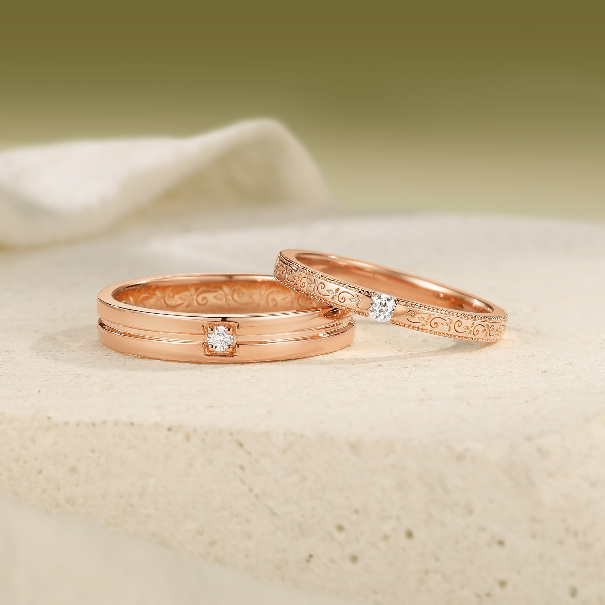 Vintage Scroll Engraved Moissanite Couple Wedding Band Set
