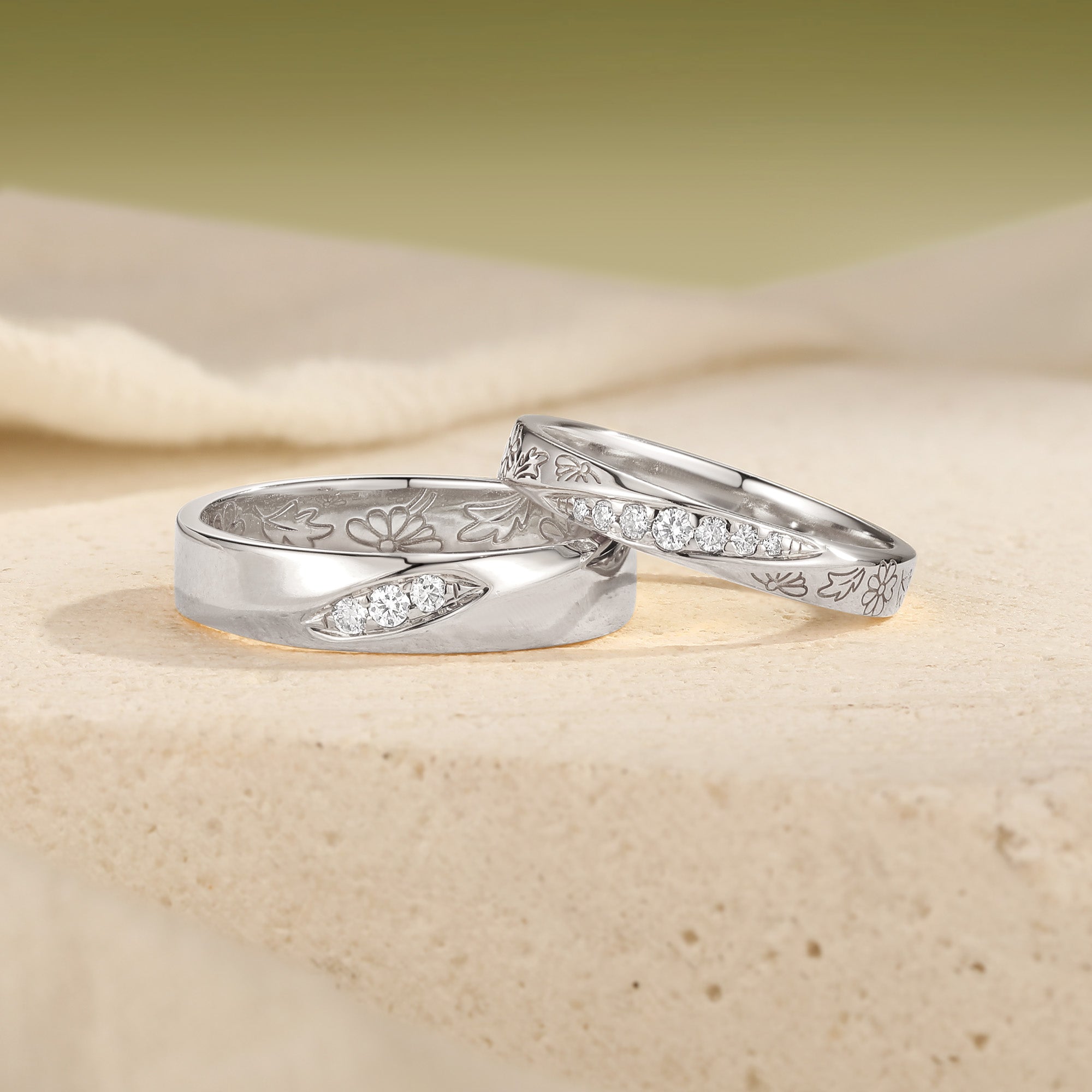 Vintage Moissanite Daisy Engraved Couple Wedding Band