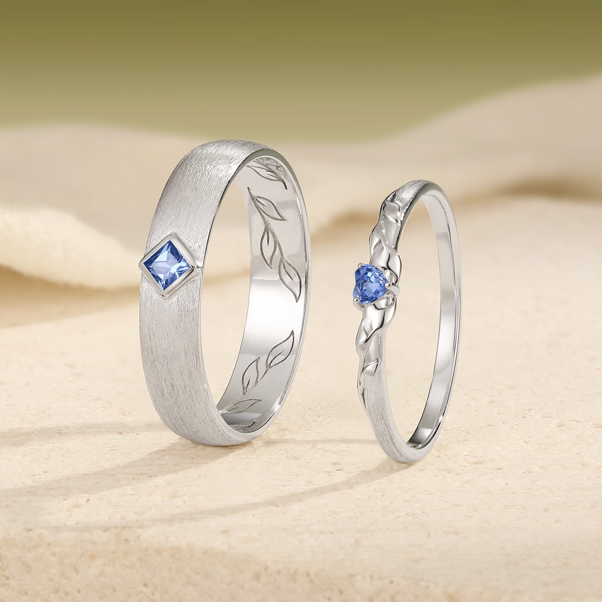 Brushed Sapphire with Hidden Leaf Engraving Couple Ring