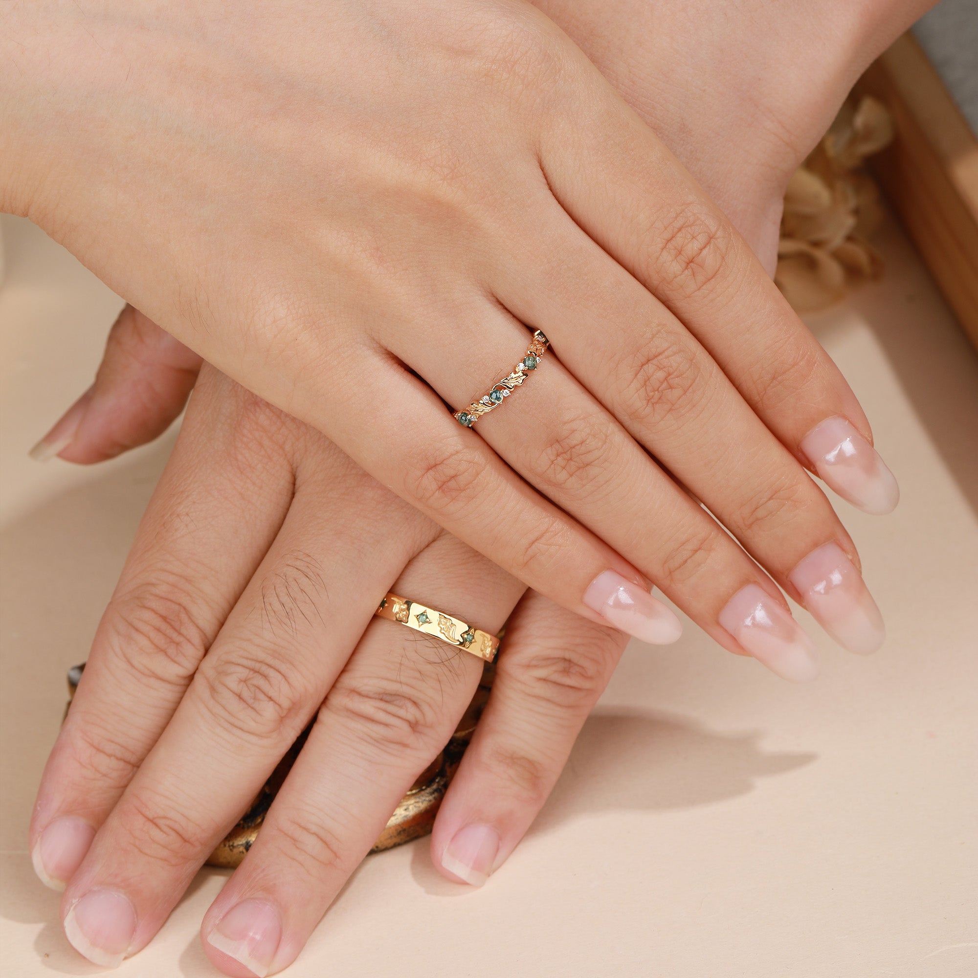 Nature-Inspired Oak Leaf Moss Agate Matching Wedding Band Set