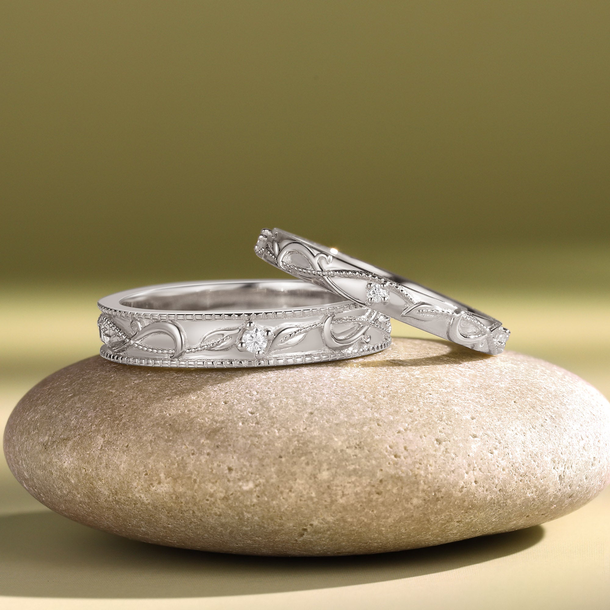 Vintage Floral Vine Leaf Moissanite Accent Milgrain Couple Wedding Band - Maeve