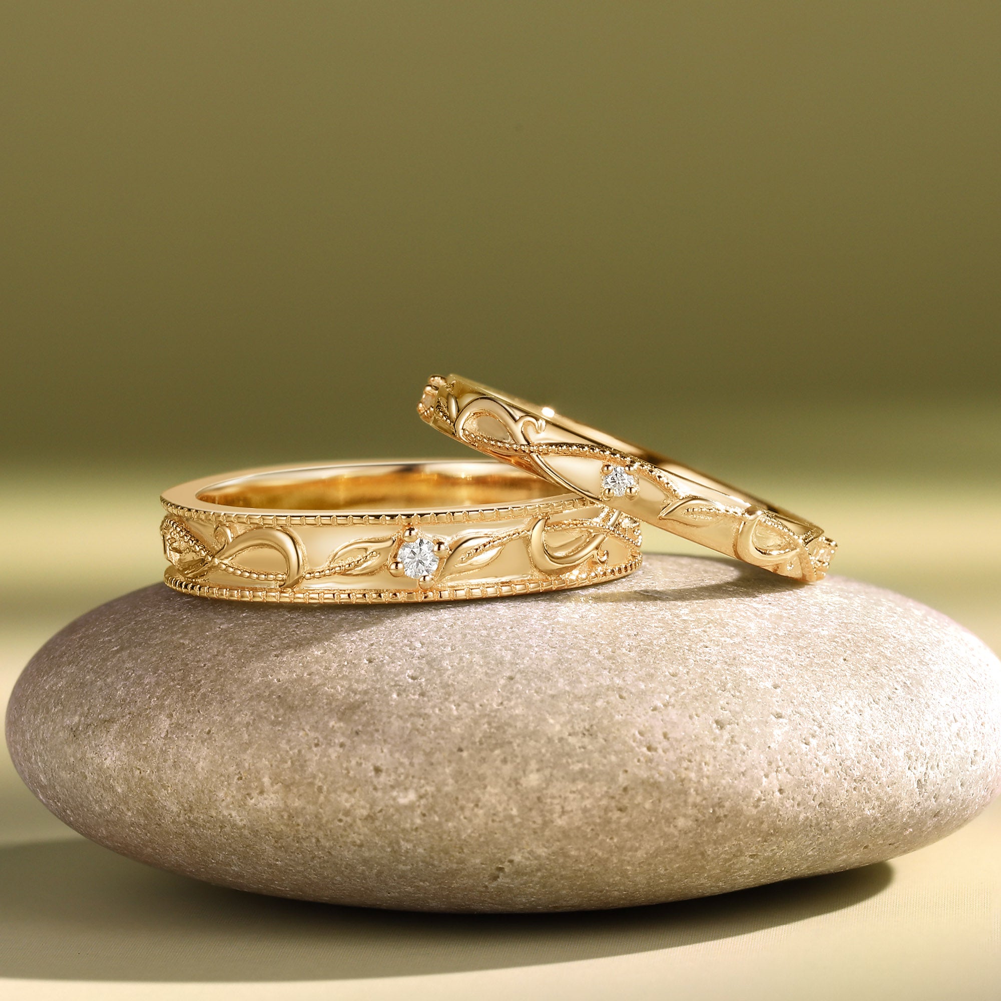 Vintage Floral Vine Leaf Moissanite Accent Milgrain Couple Wedding Band - Maeve