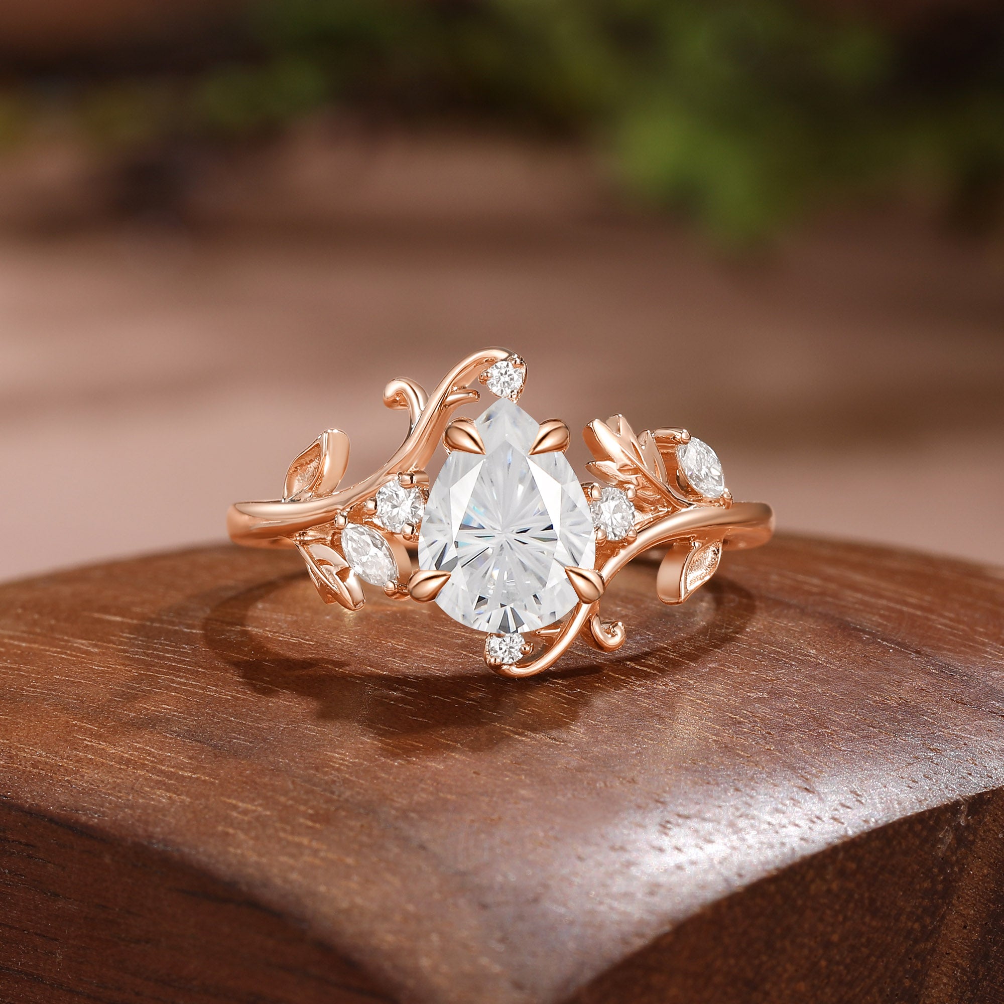 Forest Fairy  Firework Cut Pear Moissanite Leafy Bridal Set 2pcs - Lavinia