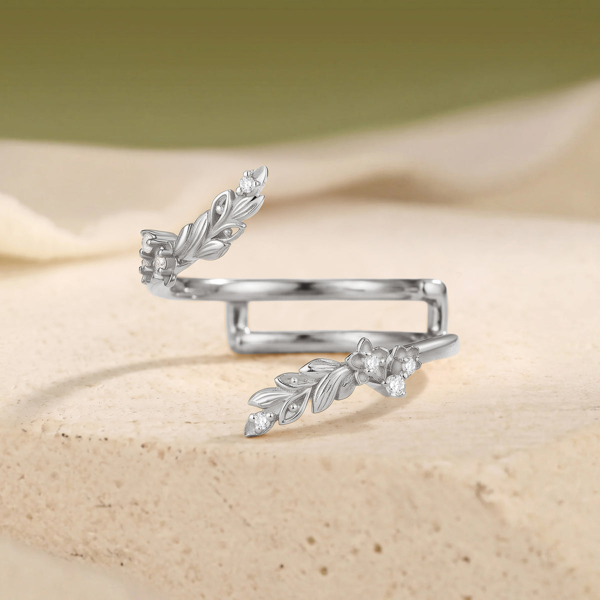 Refined Leaf Stackable Moissanite Wedding Ring Set