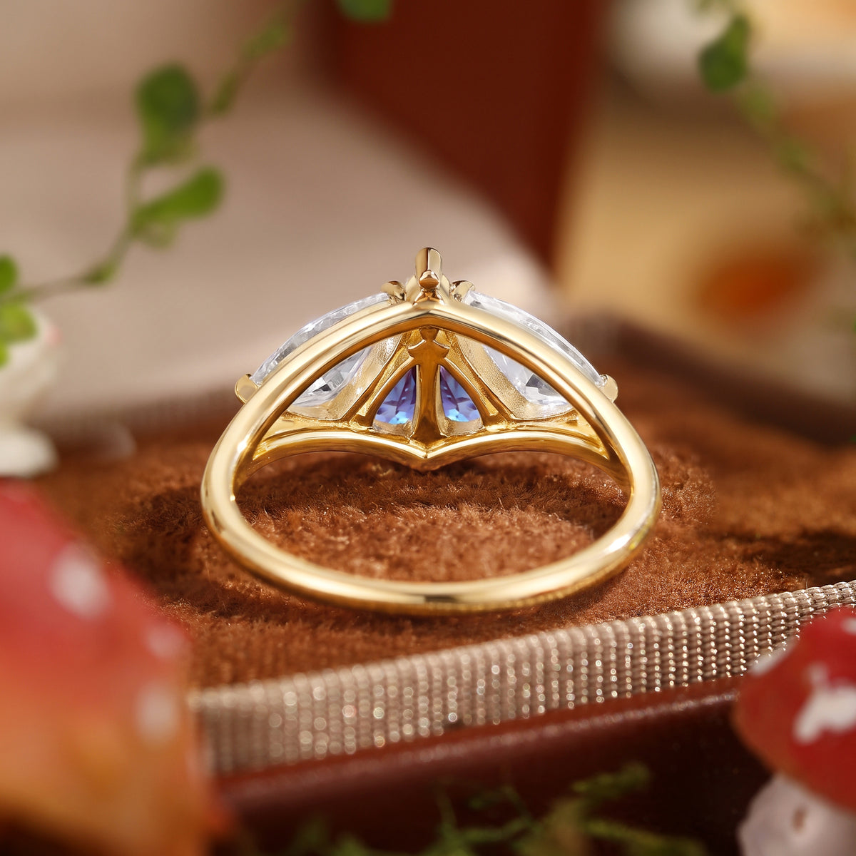 Moth Wing Pear Cut Alexandrite & Moissanite Engagement Ring – Lirael