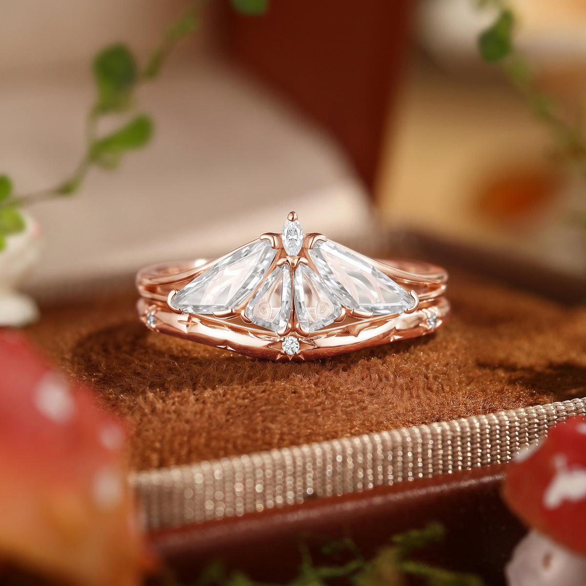 Moth Wing Fantasy Cut Moissanite Bridal Set - Lirael
