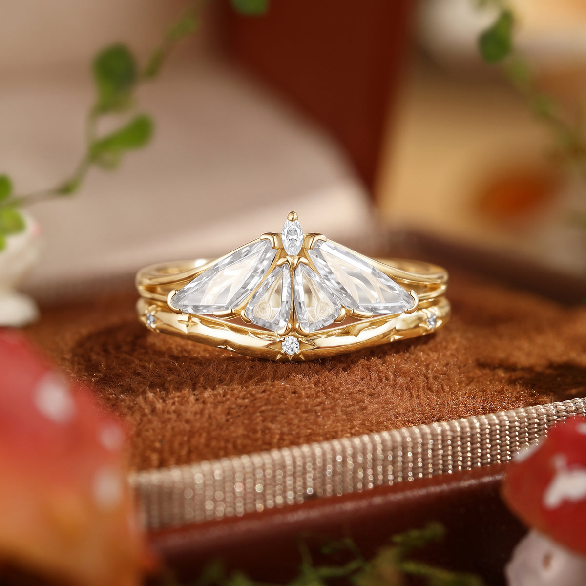 Moth Wing Fantasy Cut Moissanite Bridal Set - Lirael
