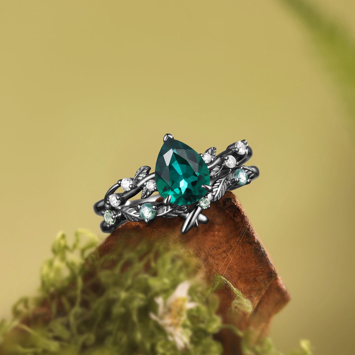 Clarissa - Pear Cut Lab Emerald Leafy Bridal Set 2pcs