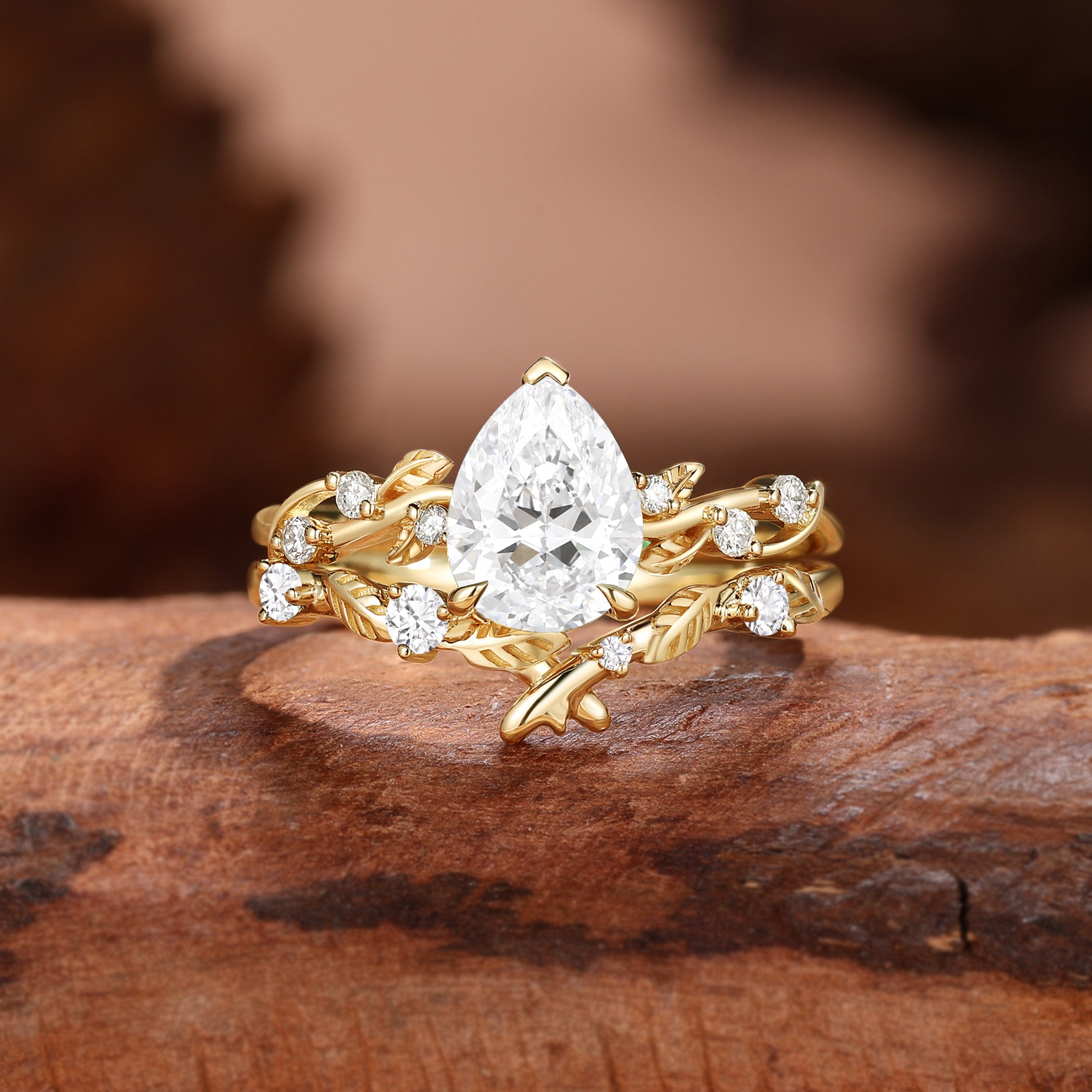 Pear Cut Lab Grown Diamond Leafy Engagement Ring Set 2pcs - Clarissa