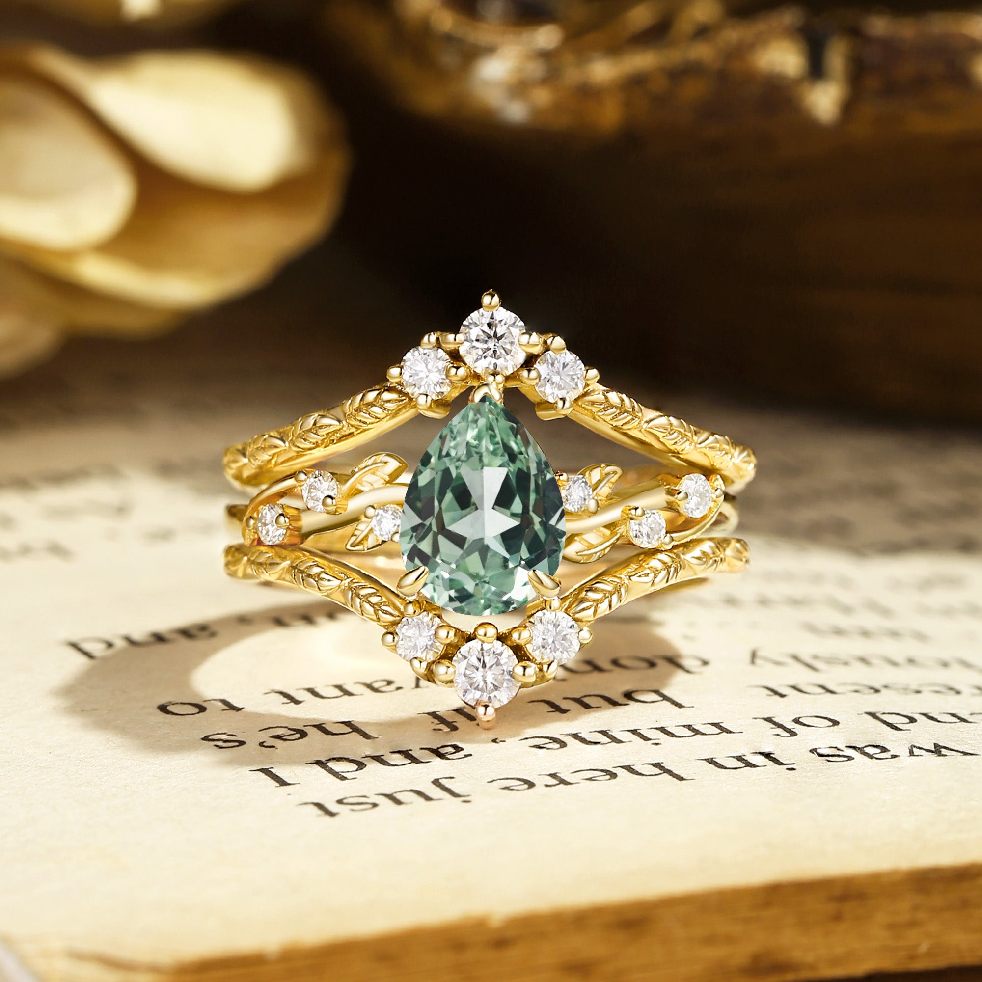 Pear Cut Green Sapphire Leafy Filigree Bridal Set 2pcs - Harmonie