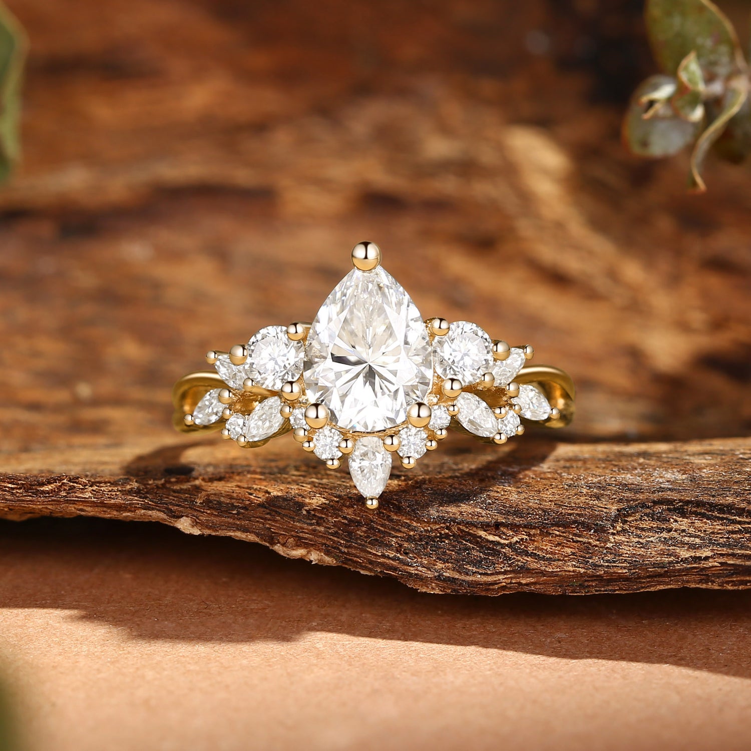 Elaia - Three Stone Pear Cut Moissanite Cluster Engagement Ring Set 2pcs