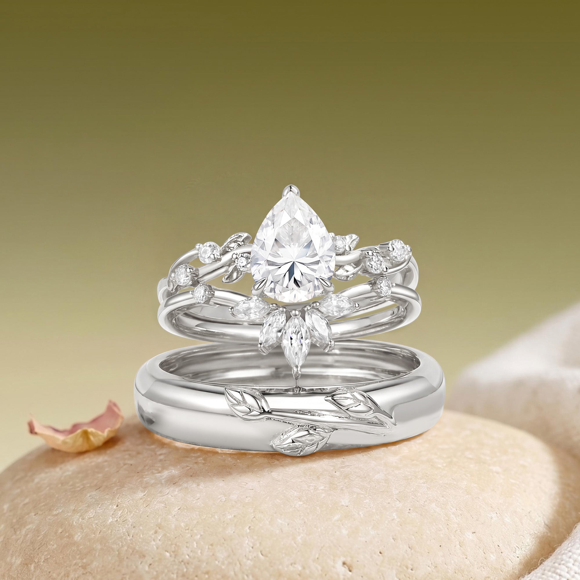 Clarissa - Moissanite Pear Cut Leafy Gold Couple Ring Set
