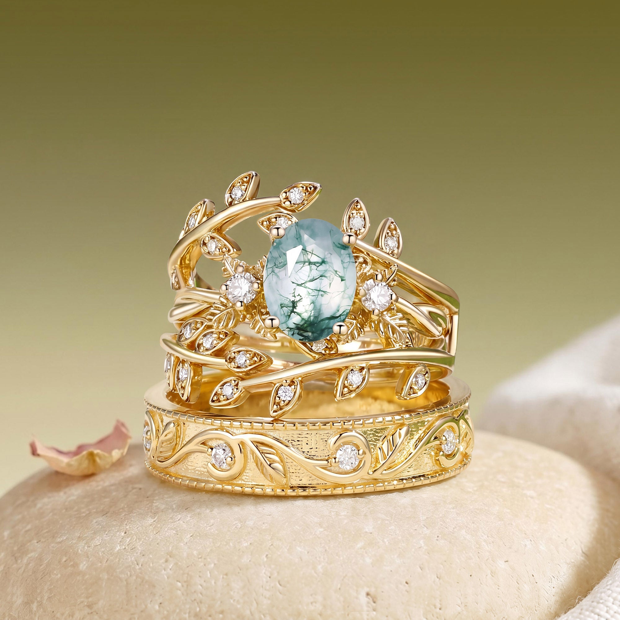 Léonie - Oval Cut Moss Agate Leafy Couple Ring Set
