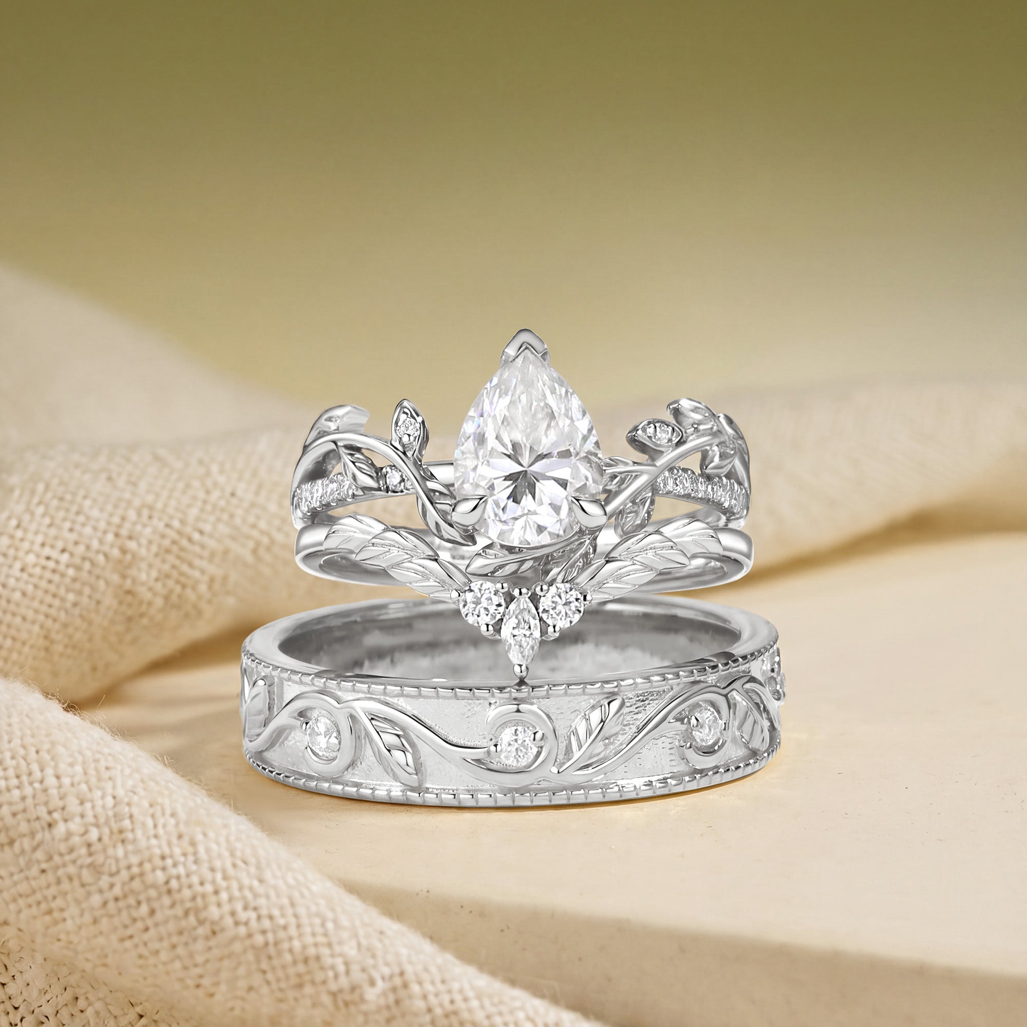 Jora - Pear Cut Moissanite Cluster Couple Ring Set