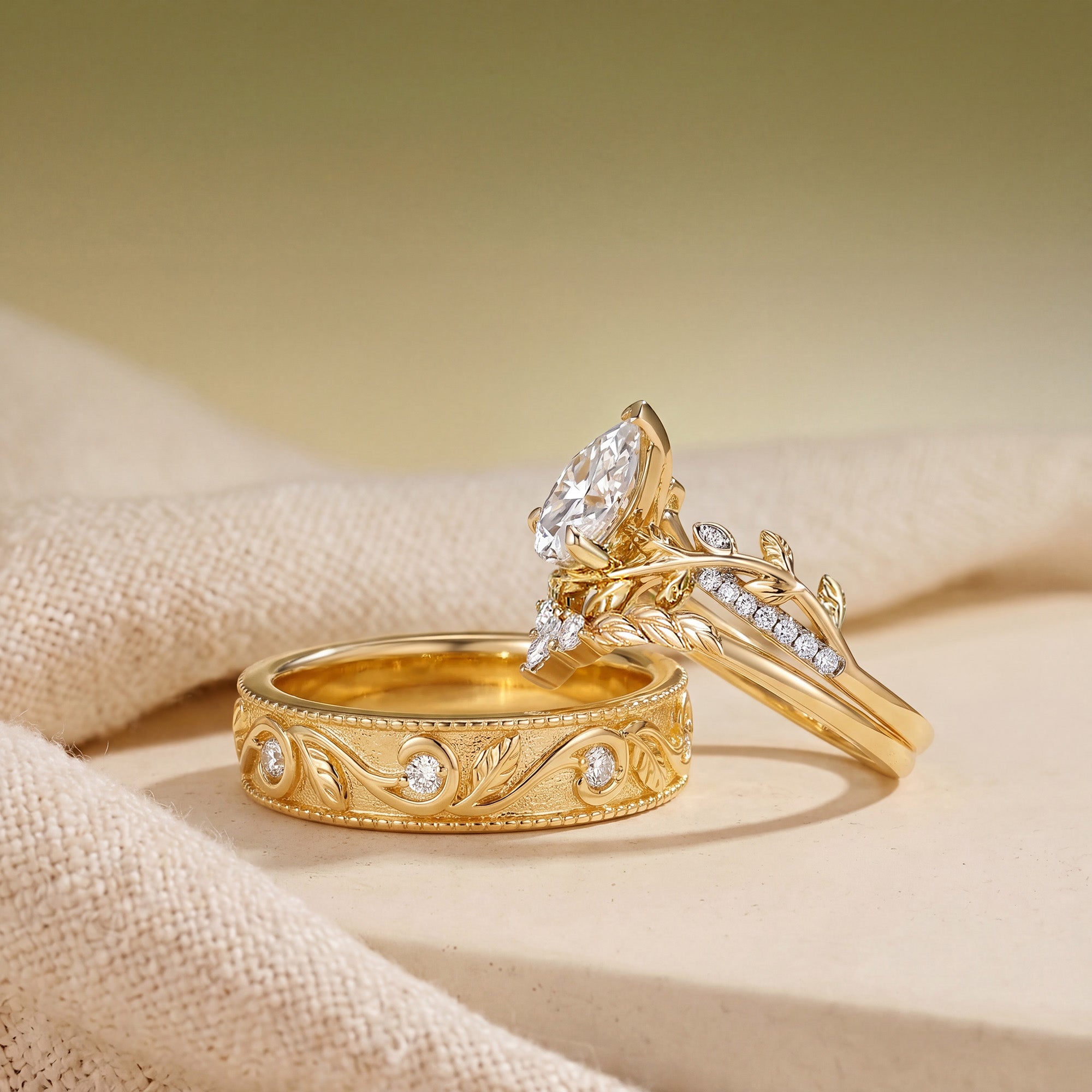 Jora - Pear Cut Moissanite Cluster Couple Ring Set