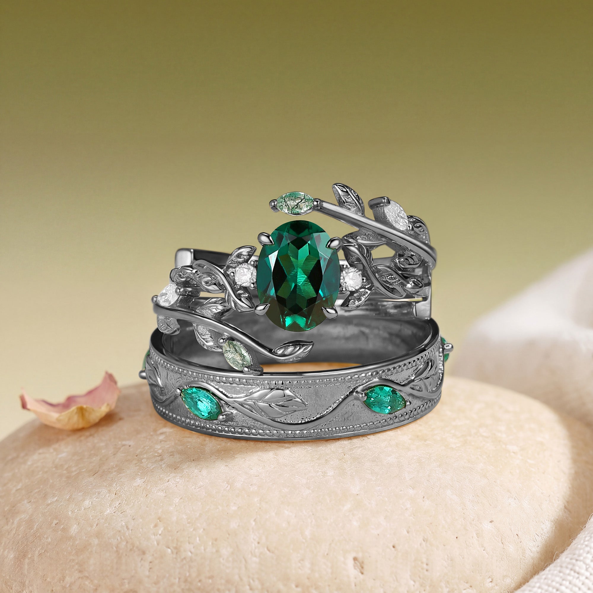 Helen - Oval Cut Emerald Cluster Couple Ring Set