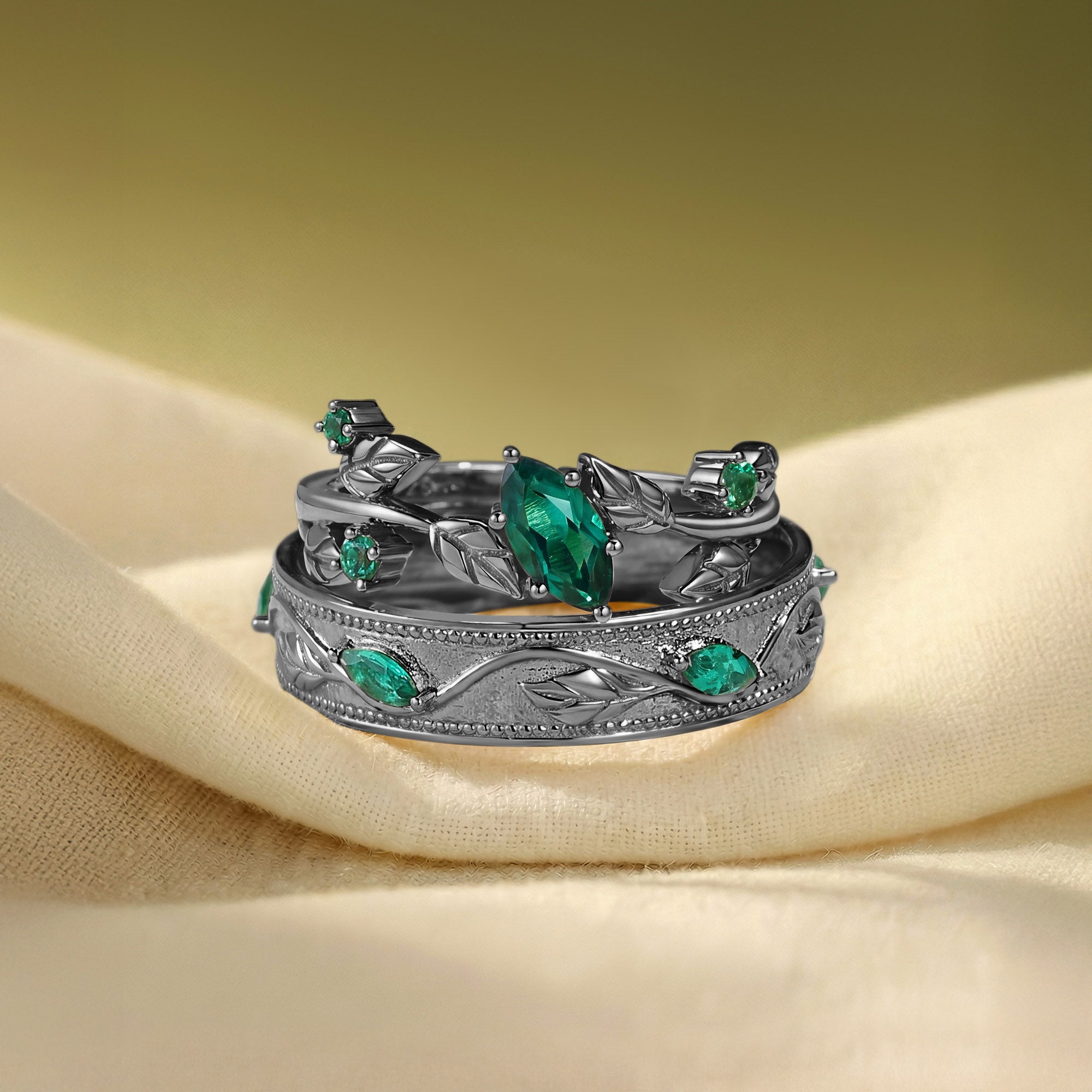 Couple Ring - Emerald Engagement Couple Ring Set