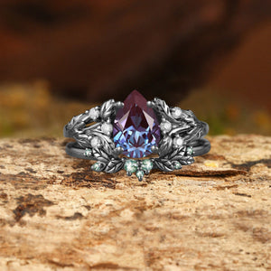 Sage - Pear Cut Alexandrite & Moss Agate Ring Set 2pcs