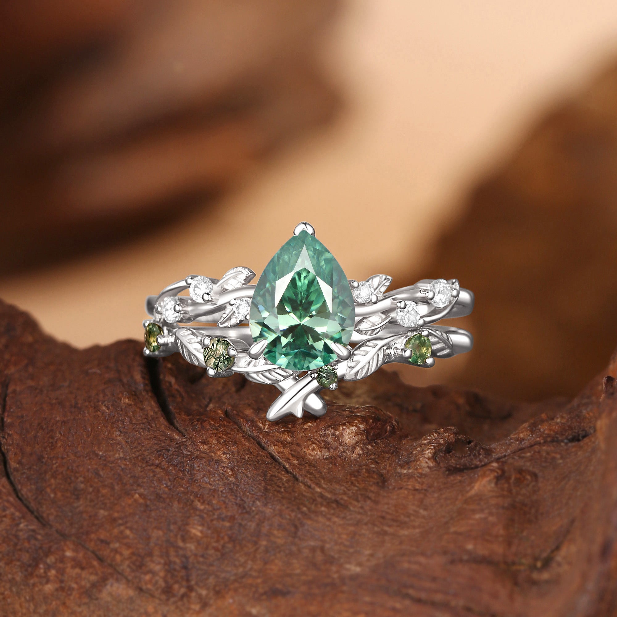Clarissa - Pear Cut Green Moissanite Leafy Bridal Set 2pcs