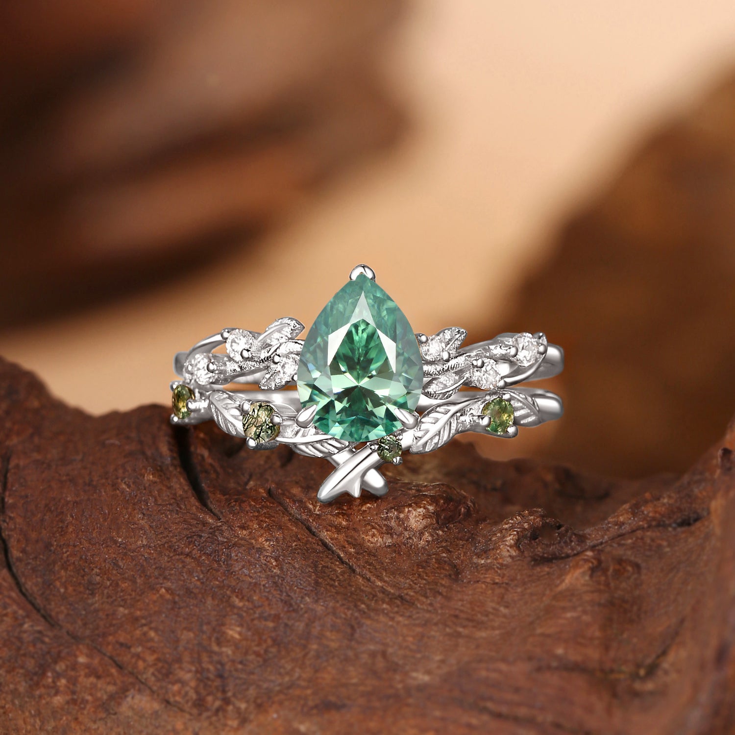 Clarissa - Pear Cut Green Moissanite Leafy Bridal Set 2pcs