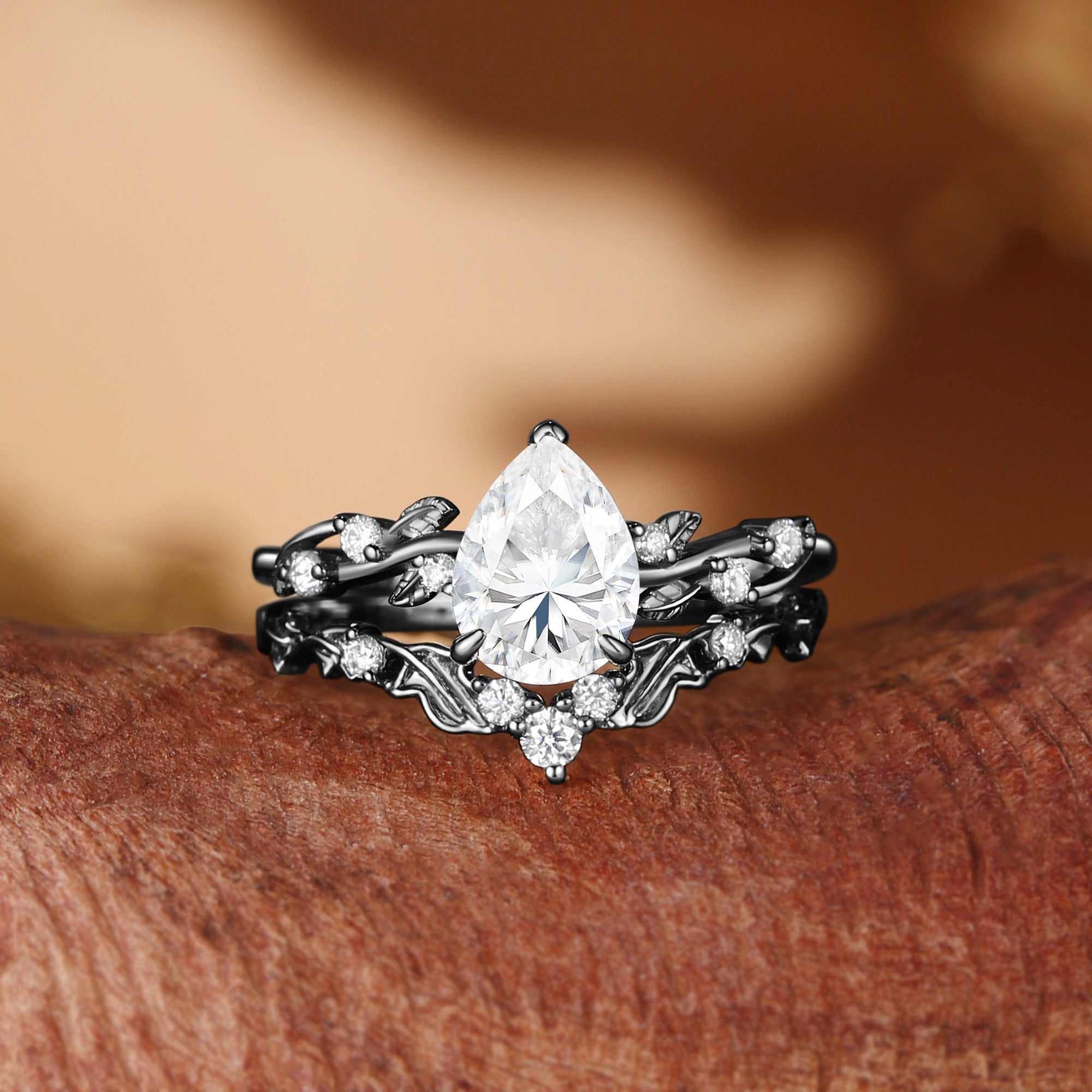 Clarissa - Pear Cut Moissanite Vine Inspired Leafy Bridal Set 2pcs