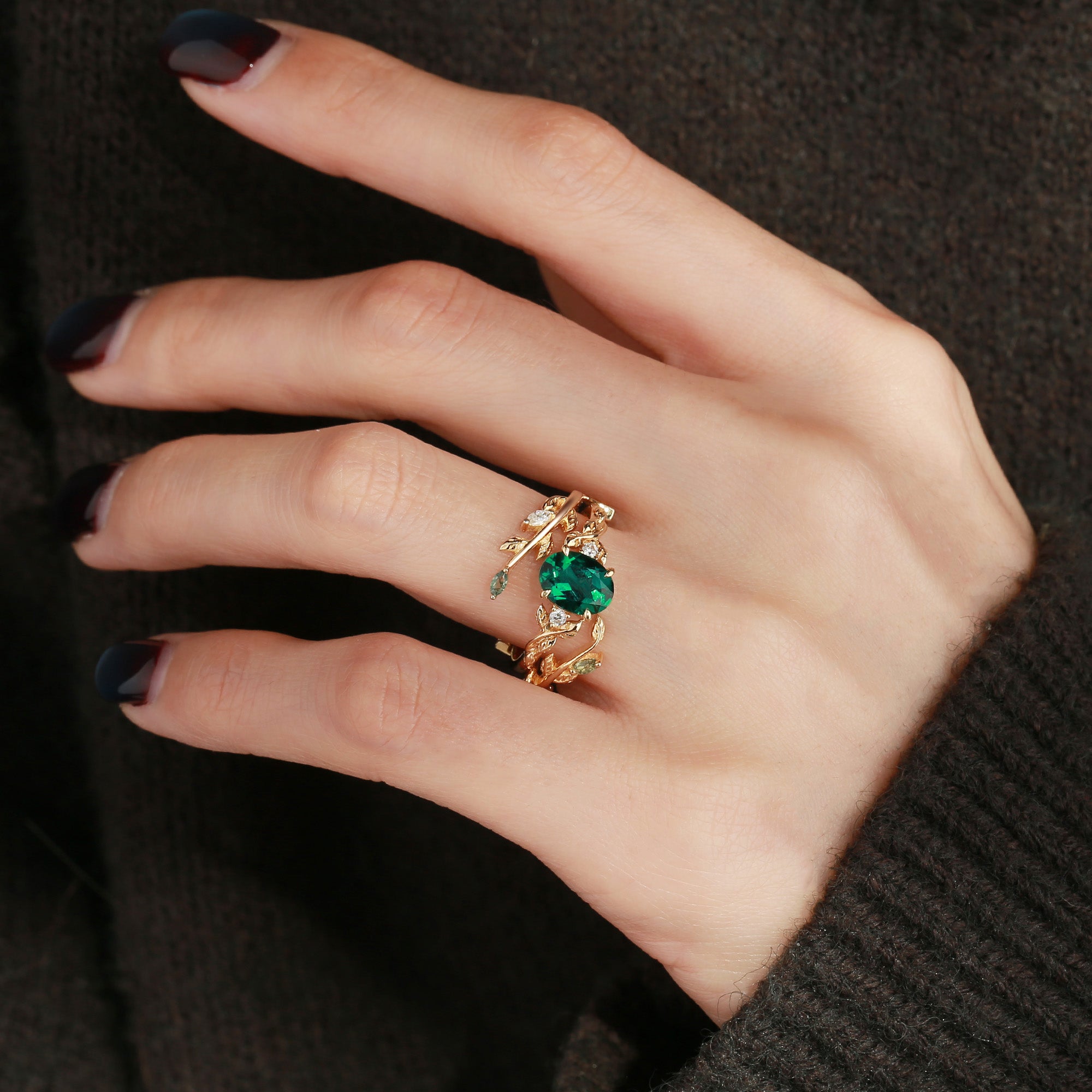 Helen - Lab Emerald Leafy Engagement Ring Set 2pcs