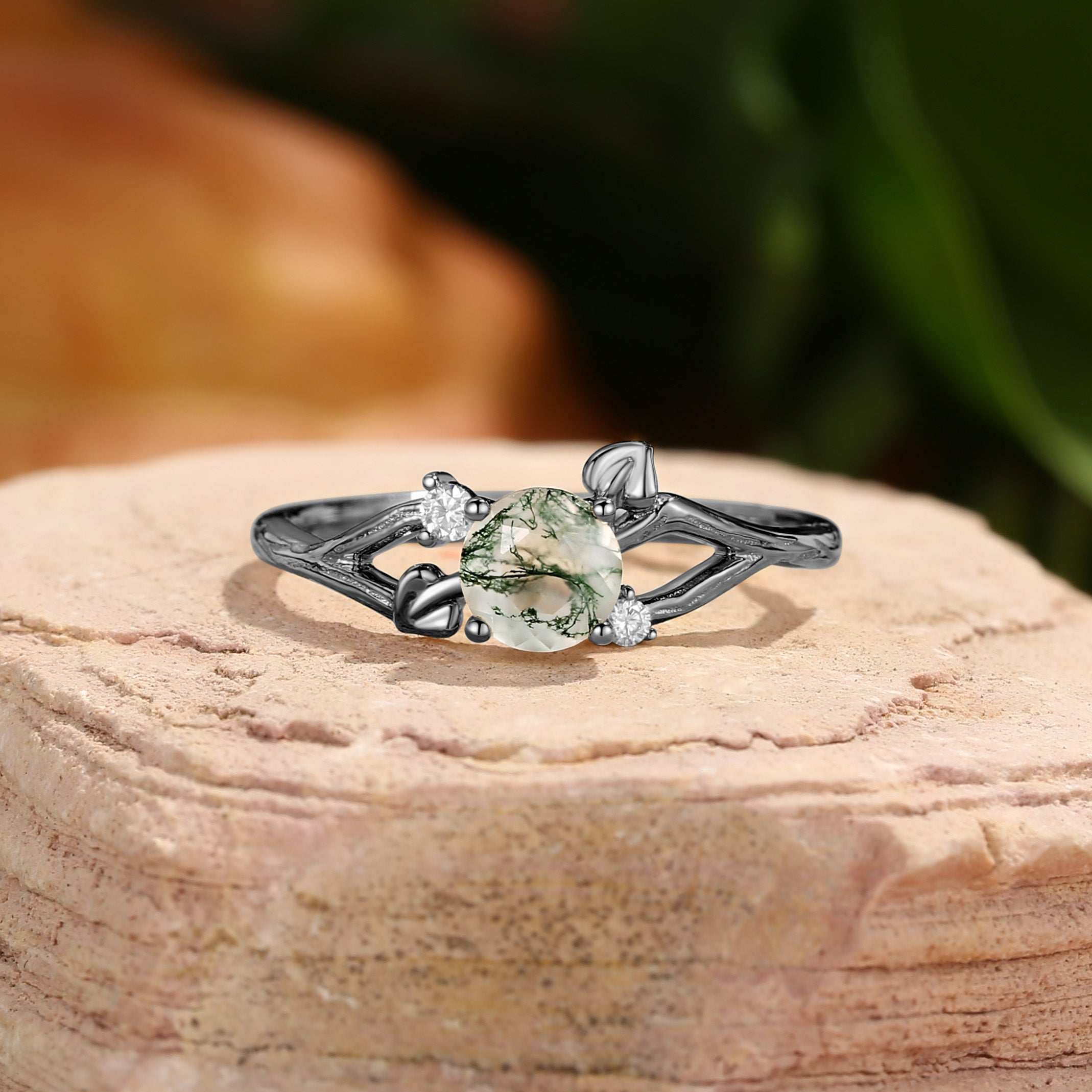 Zara - Heart Leaf Moss Agate Round Cut Engagement Ring