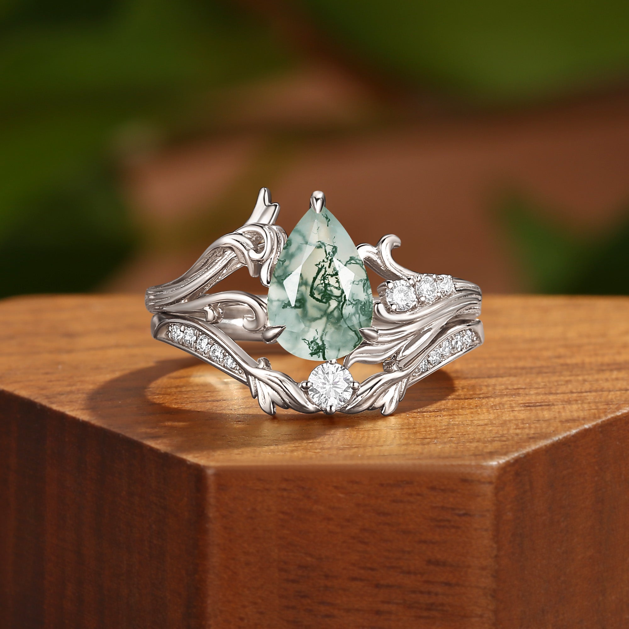 Vivienne - Vintage Pear Cut Moss Agate Acanthus Leaf Engagement Ring Set 2pcs