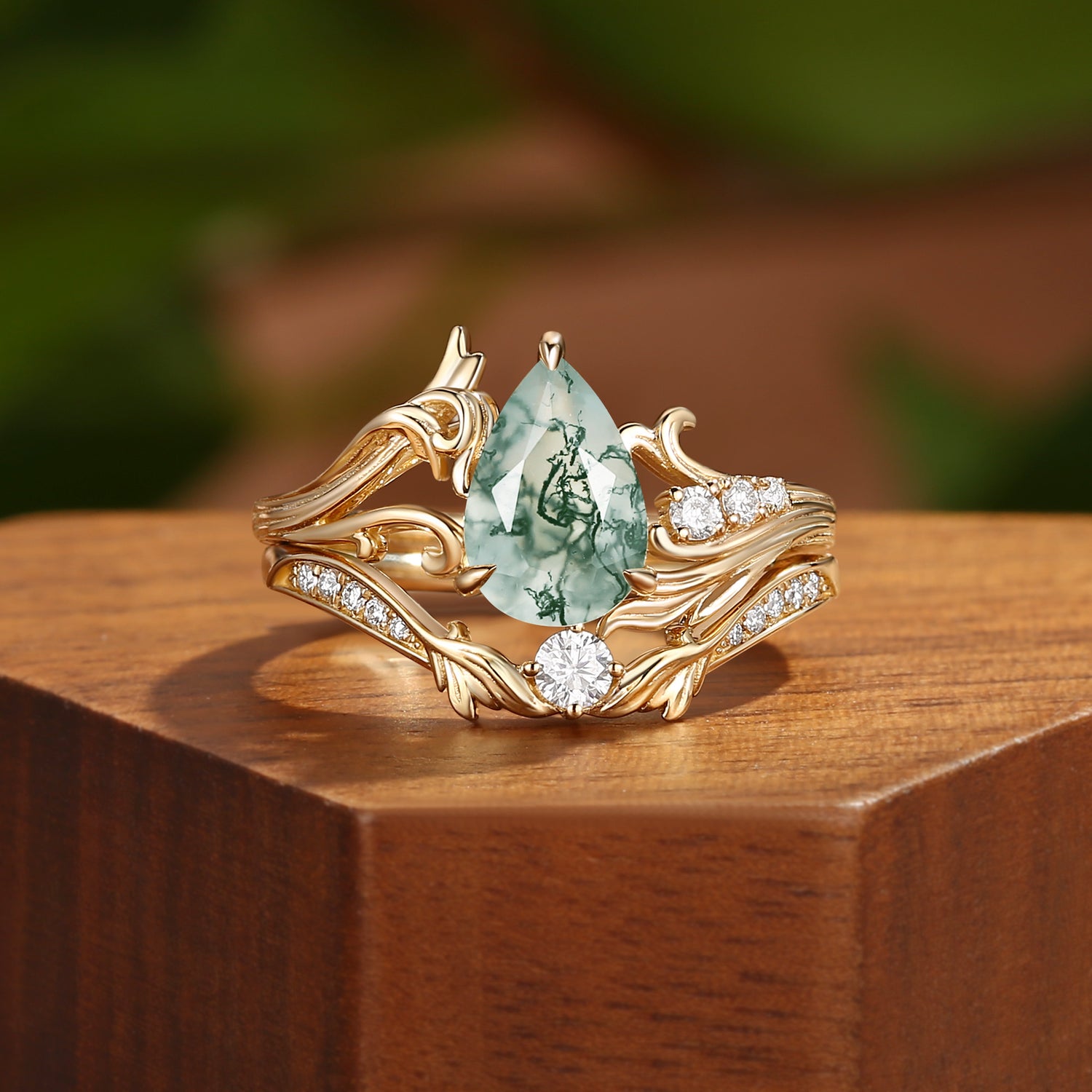 Vivienne - Vintage Pear Cut Moss Agate Acanthus Leaf Engagement Ring Set 2pcs