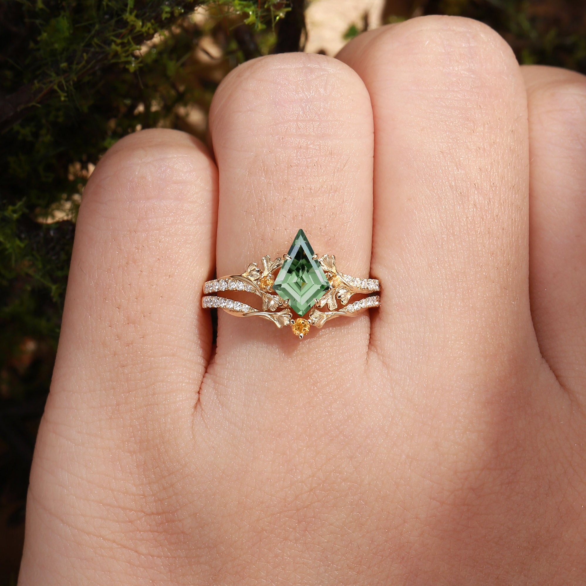 Unique Kite Cut Green Sapphire Yellow Gold Ginkgo Leaf Bridal Set 2pcs - Sienna
