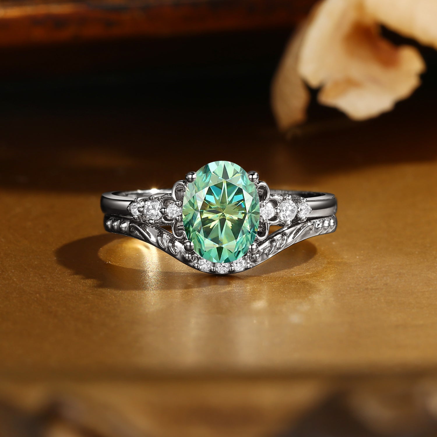 Oval Cut Green Moissanite Vintage Relief Bridal Set 2pcs - Swan Princess