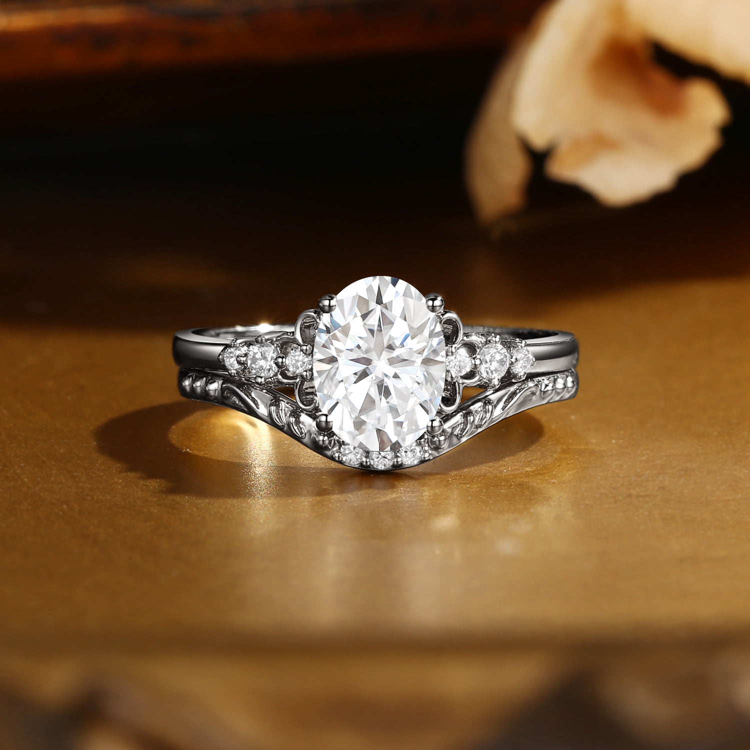 Oval Cut Moissanite Vintage Relief Bridal Set 2pcs - Swan Princess