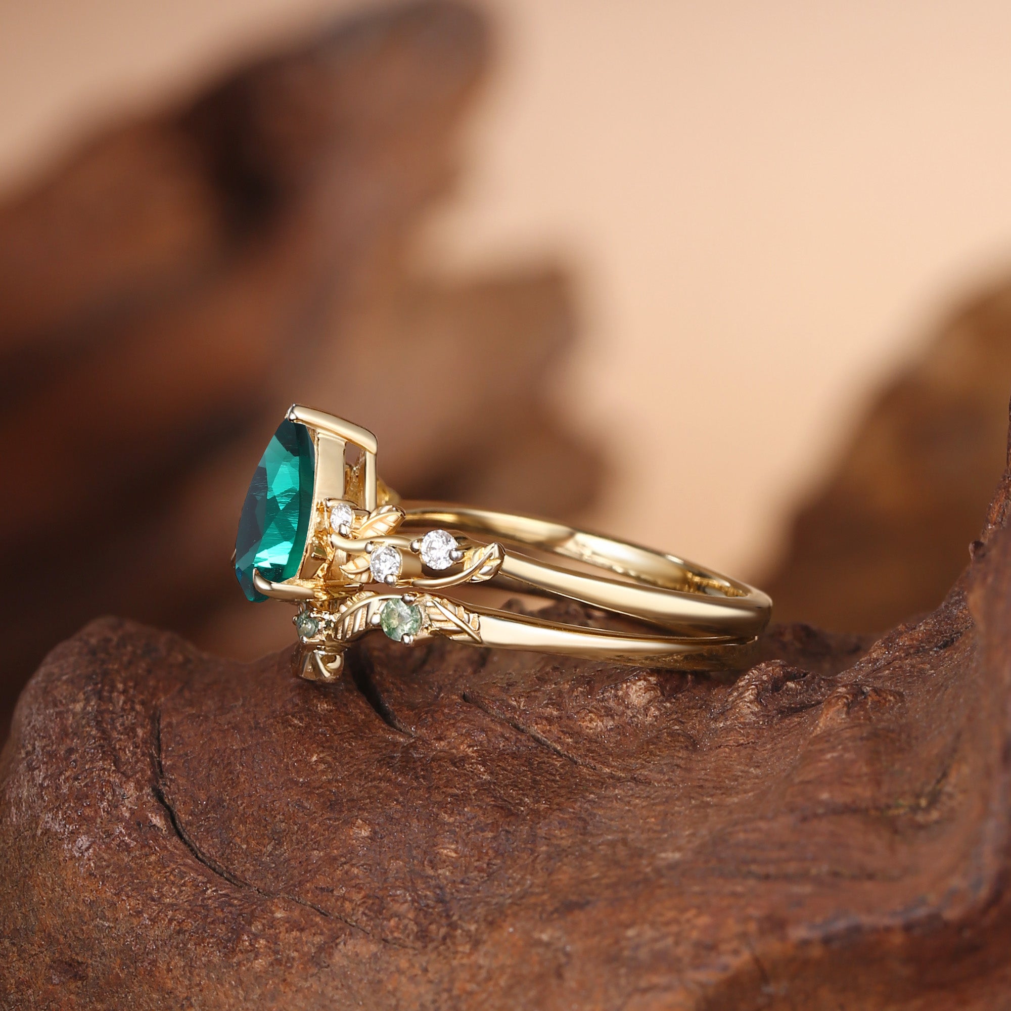 Clarissa - Pear Cut Lab Emerald Leafy Bridal Set 2pcs